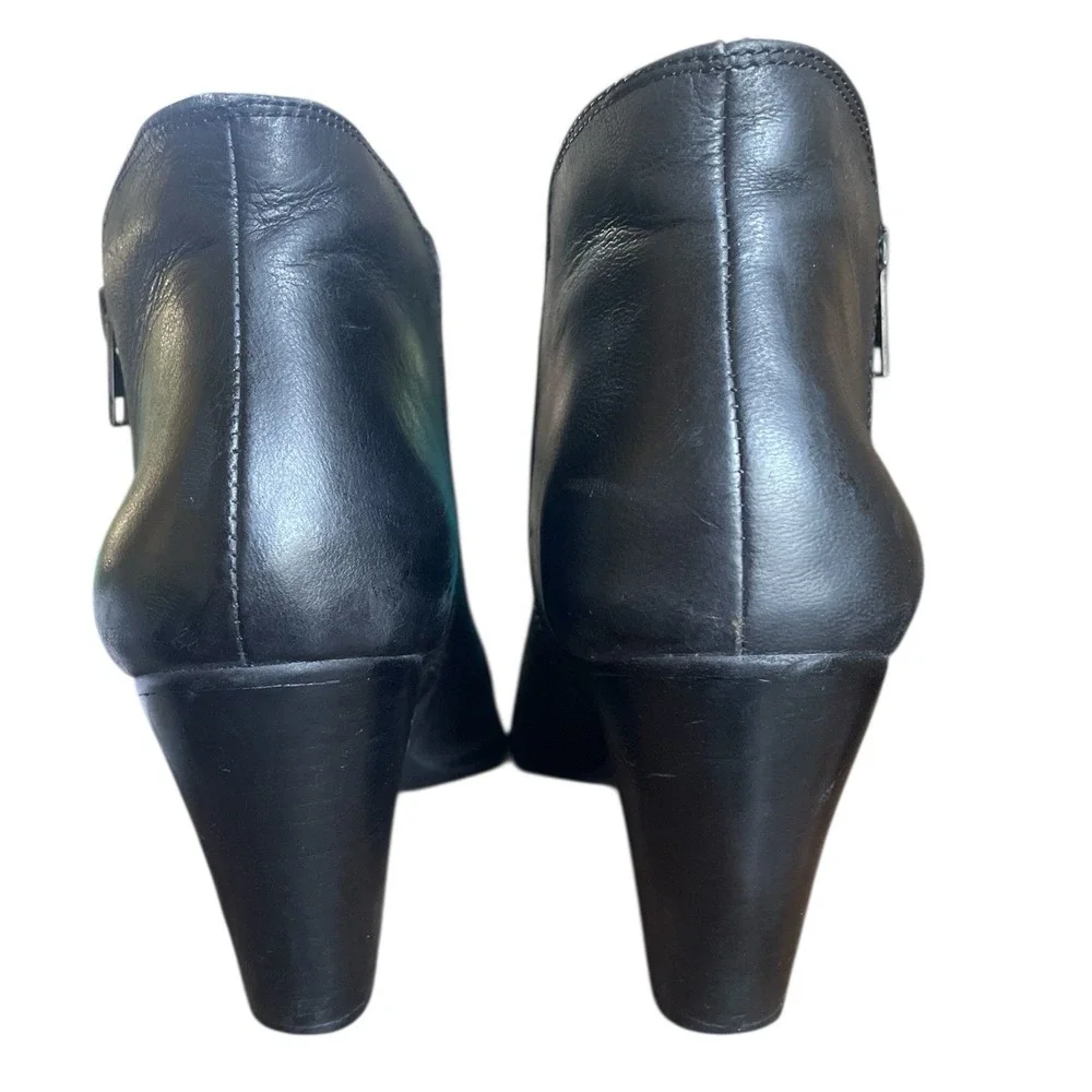 Sole Society 'So Chelsea' Black Leather Booties, Women's Size 8.5 - Picture 4 of 9